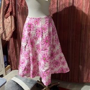 Beautiful fabric and well made skirt